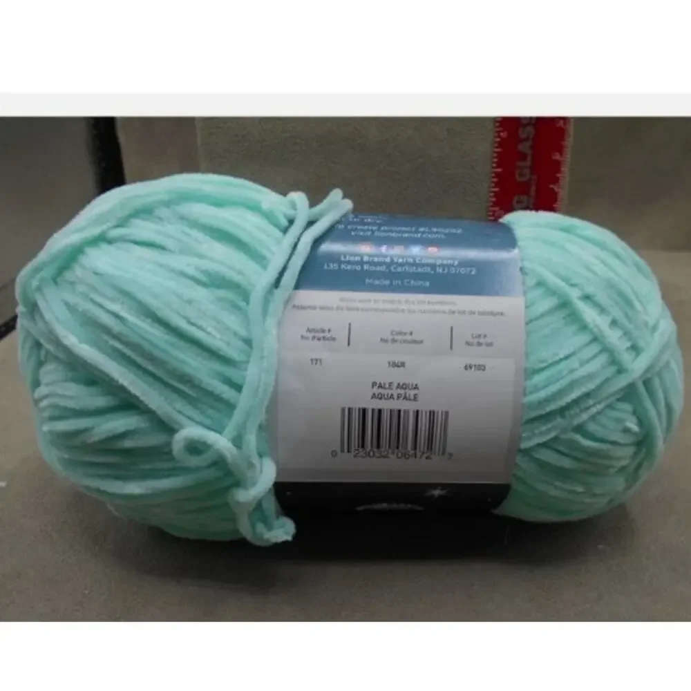 Lion Brand Nap Time Yarn PALE AQUA Color 104R Lot 69103 Article 171 023032064727